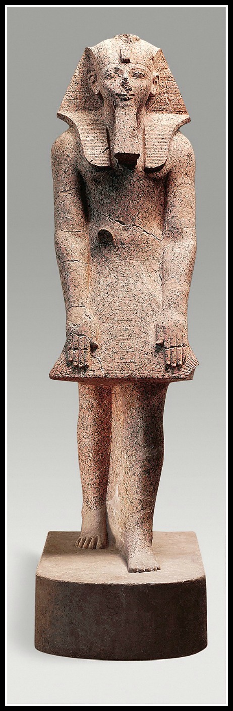 Hatshepsut dressed in Pharaoh-wear. (Courtesy Metropolitan Museum of Art)