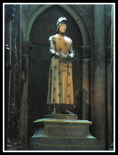Statue of Joan of Arc that at the cathedral at Reims