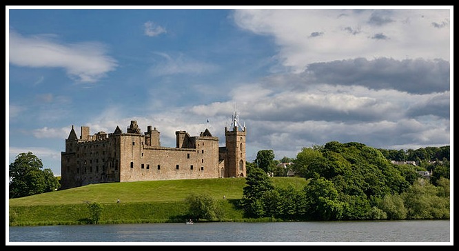 640px-Linlithgow_Palace by Alex Sanz flickr