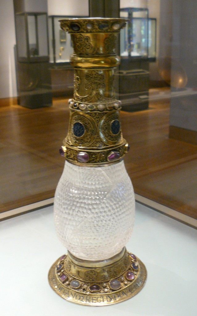 This is the only relic from the marriage of Eleanor and Louis VII...a re-gifted vase. (pronounced, "vaaahzze.")